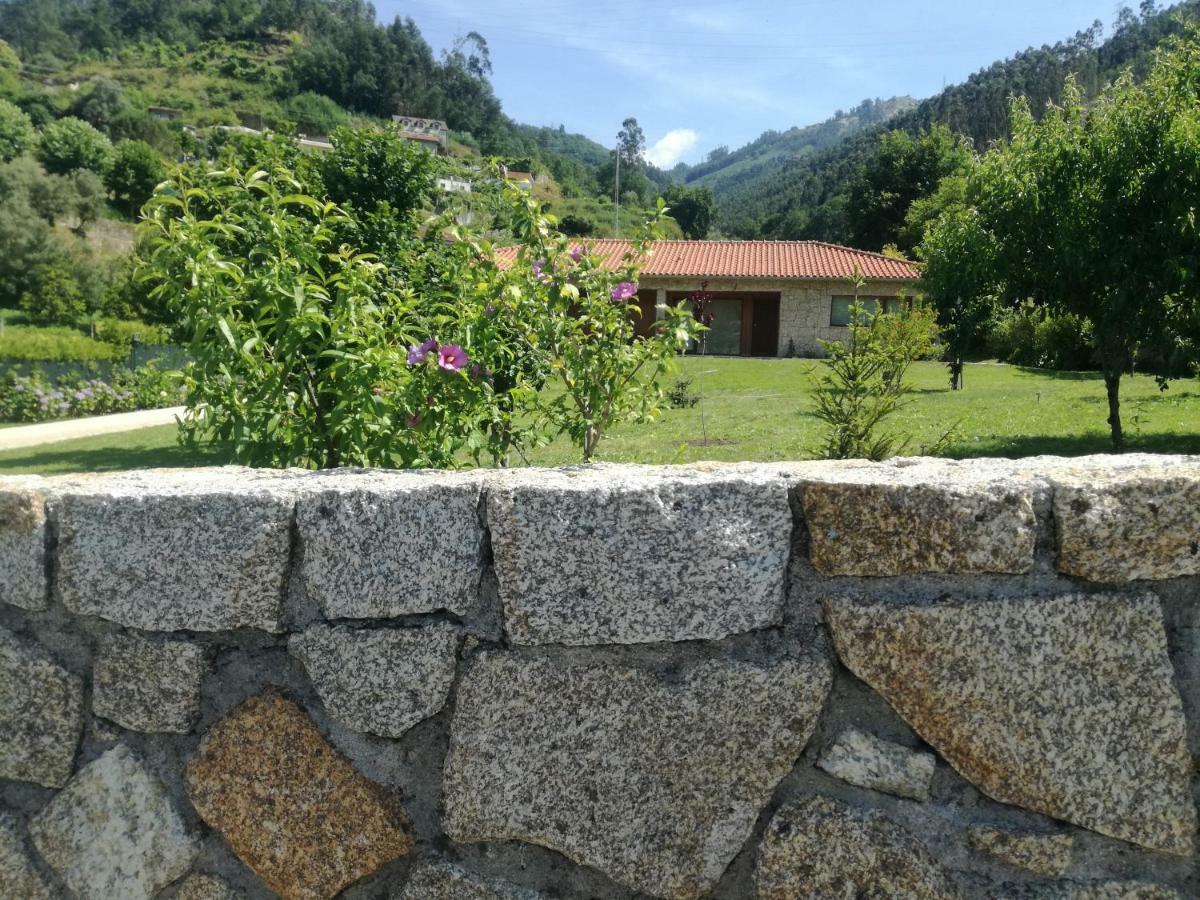 Cottage, Casa Do Laranjal - Near Geres Buitenkant foto